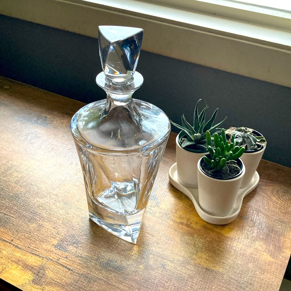 Liquor decanter